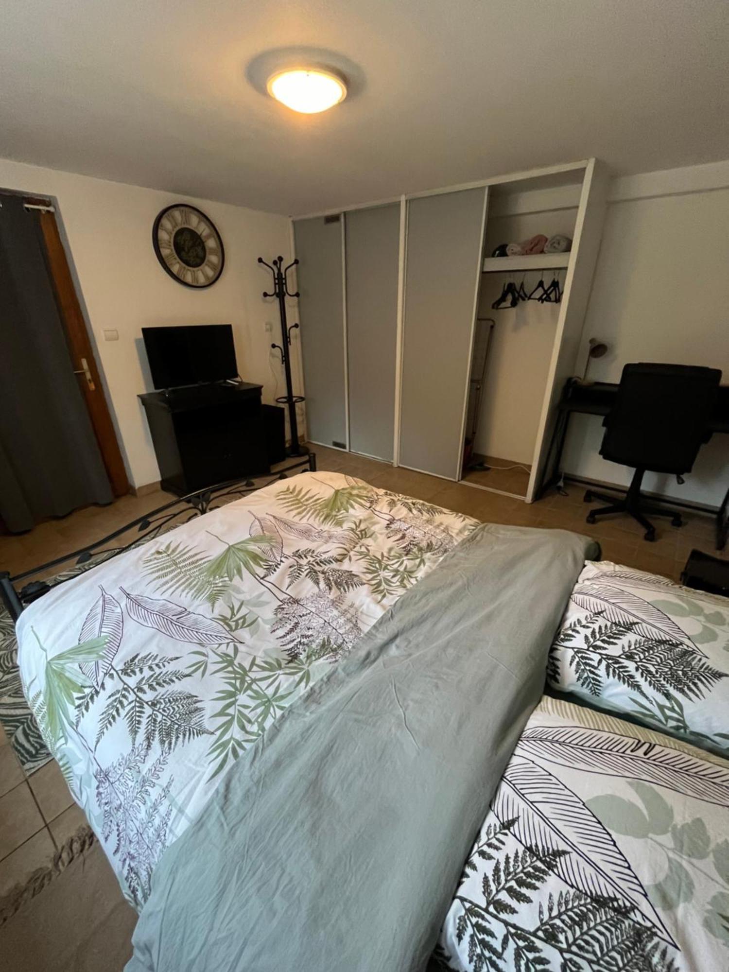 Logement Paisible En Bord De Vienne Bonneuil-Matours 外观 照片